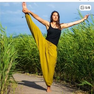 Solid Savannah Harem Pants in Olive (unisex)